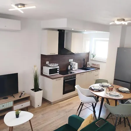 Apartment Jal *