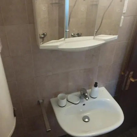 Jal Apartman *