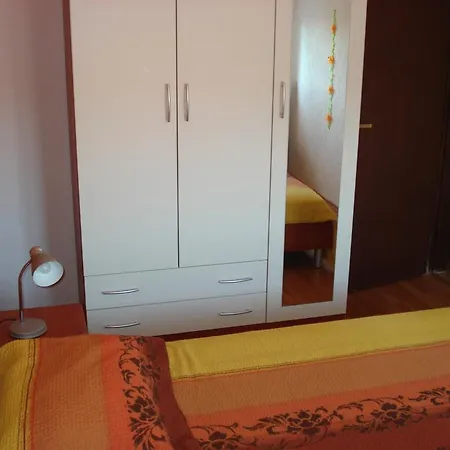 Apartment Jal *