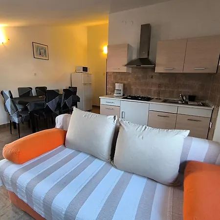 Jal Apartman